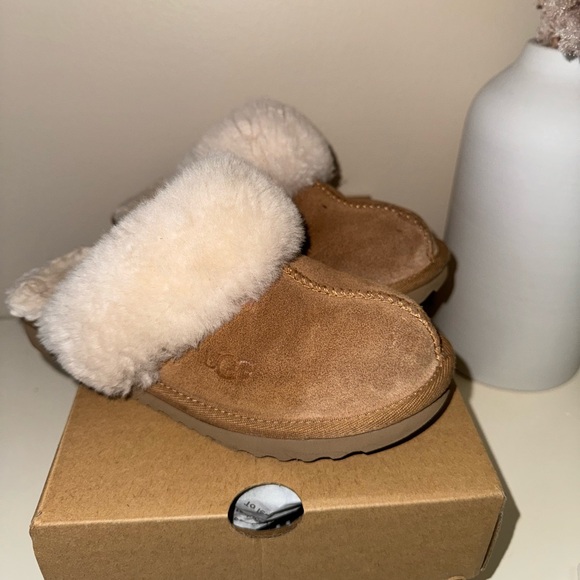 Ugg Cozy slipper - Picture 2 of 11